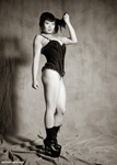Gallery Carré - Aziatisch fetish model Yumi poseert in corset